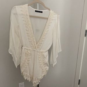 NWOT White Fox Boutique Cream Playsuit/Romper